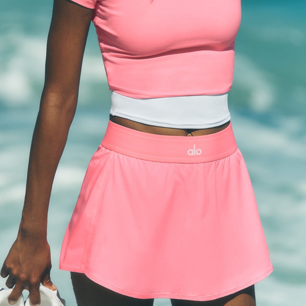 ALO Yoga Match Point Tennis Skirt - Neon Bubblegum